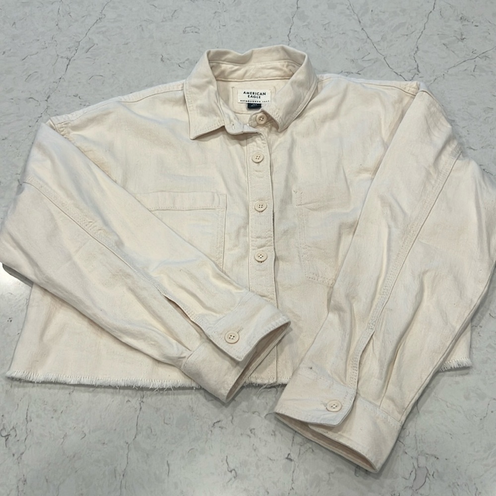 BRAND NEW American Eagle Cropped Cream Jacket light denim Size XS